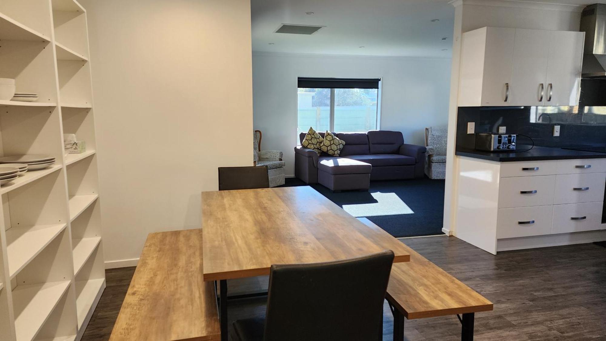 Oaktree Entire Holiday Home, Sleeps 8 To12 Rotorua Extérieur photo