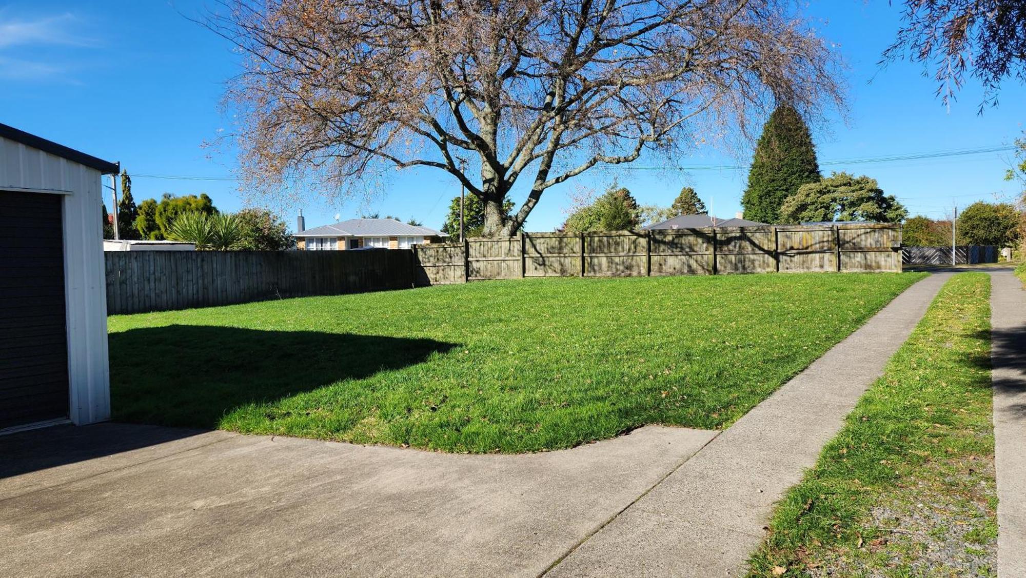 Oaktree Entire Holiday Home, Sleeps 8 To12 Rotorua Extérieur photo
