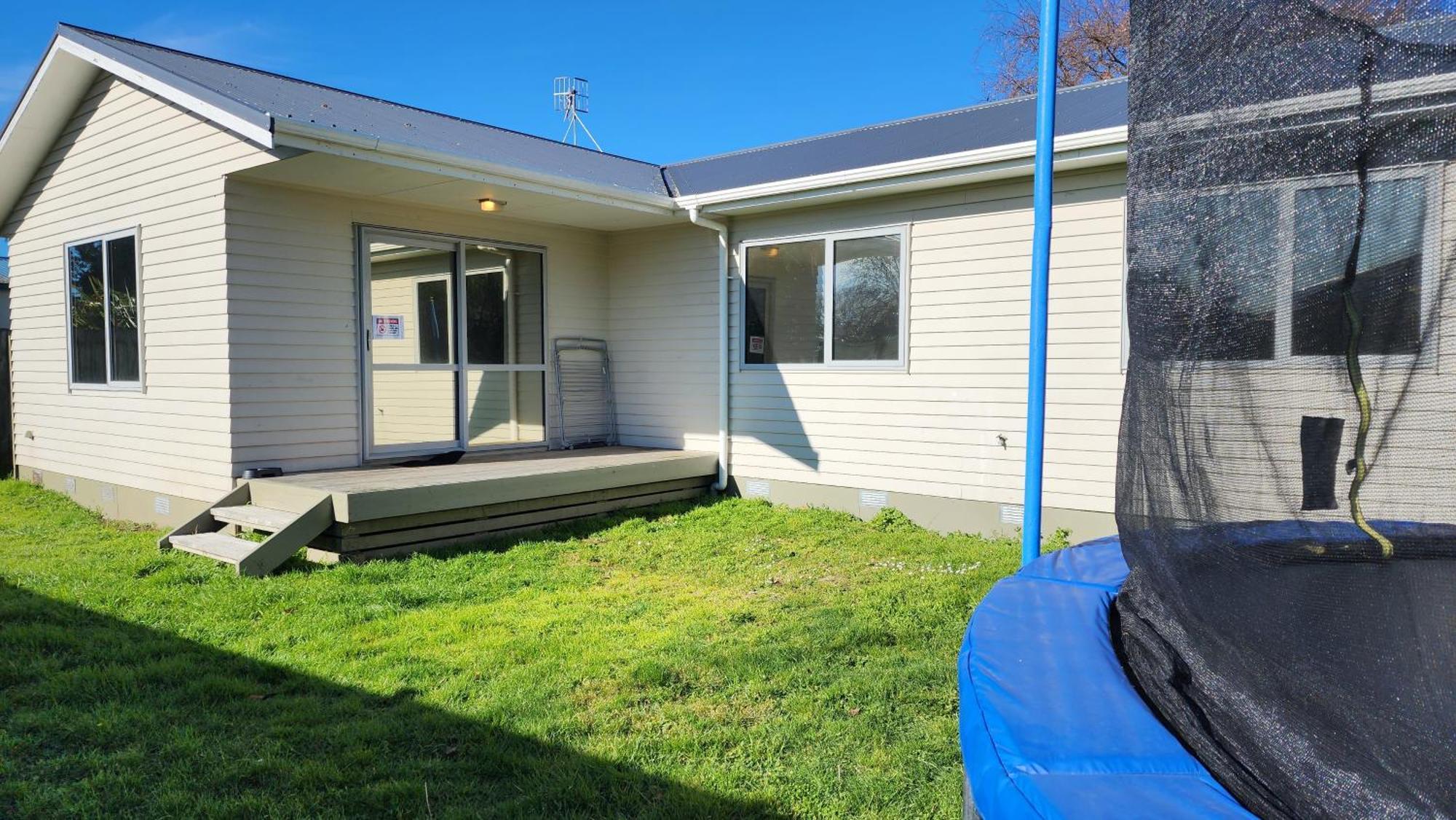 Oaktree Entire Holiday Home, Sleeps 8 To12 Rotorua Extérieur photo