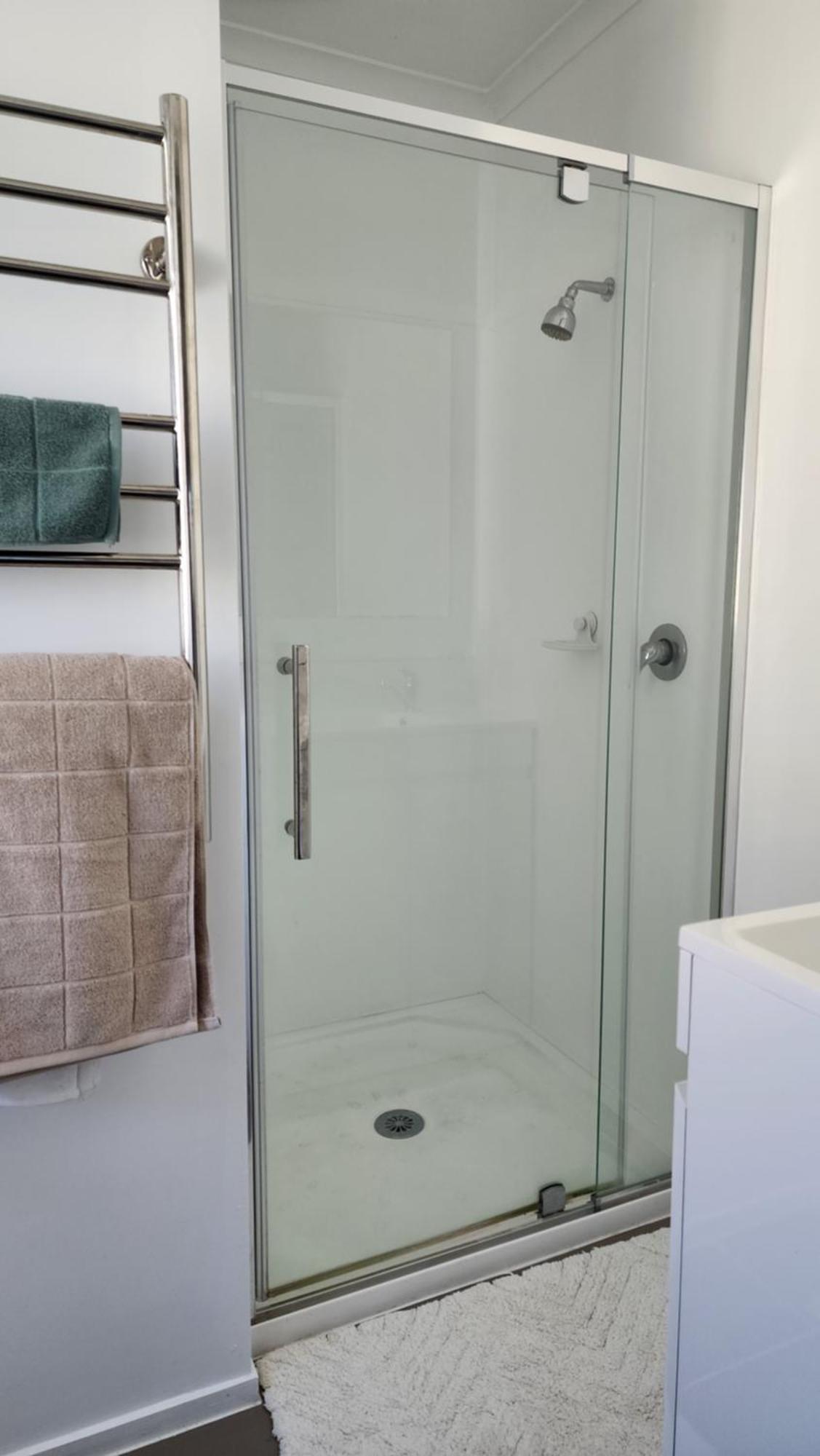 Oaktree Entire Holiday Home, Sleeps 8 To12 Rotorua Extérieur photo