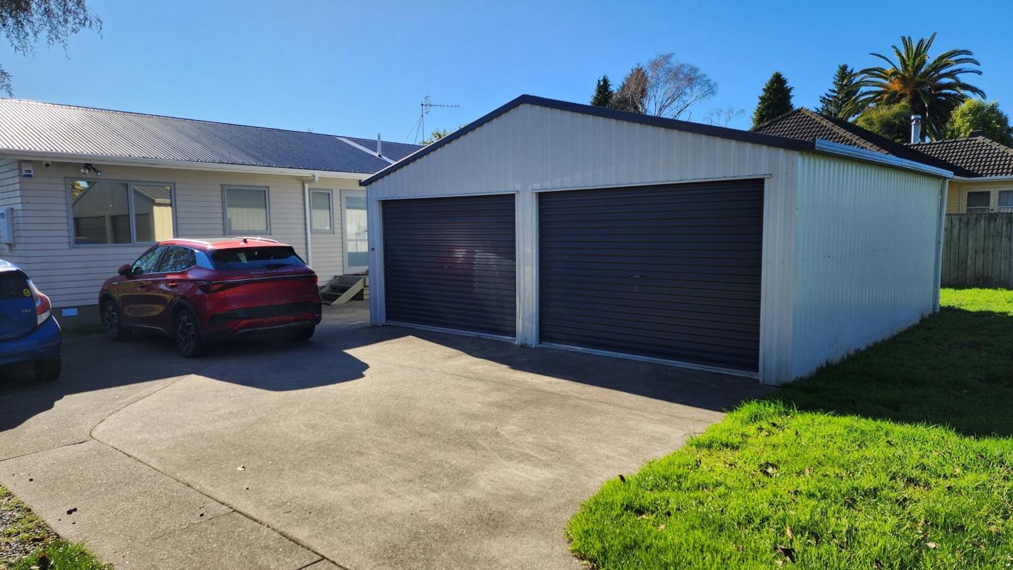 Oaktree Entire Holiday Home, Sleeps 8 To12 Rotorua Extérieur photo