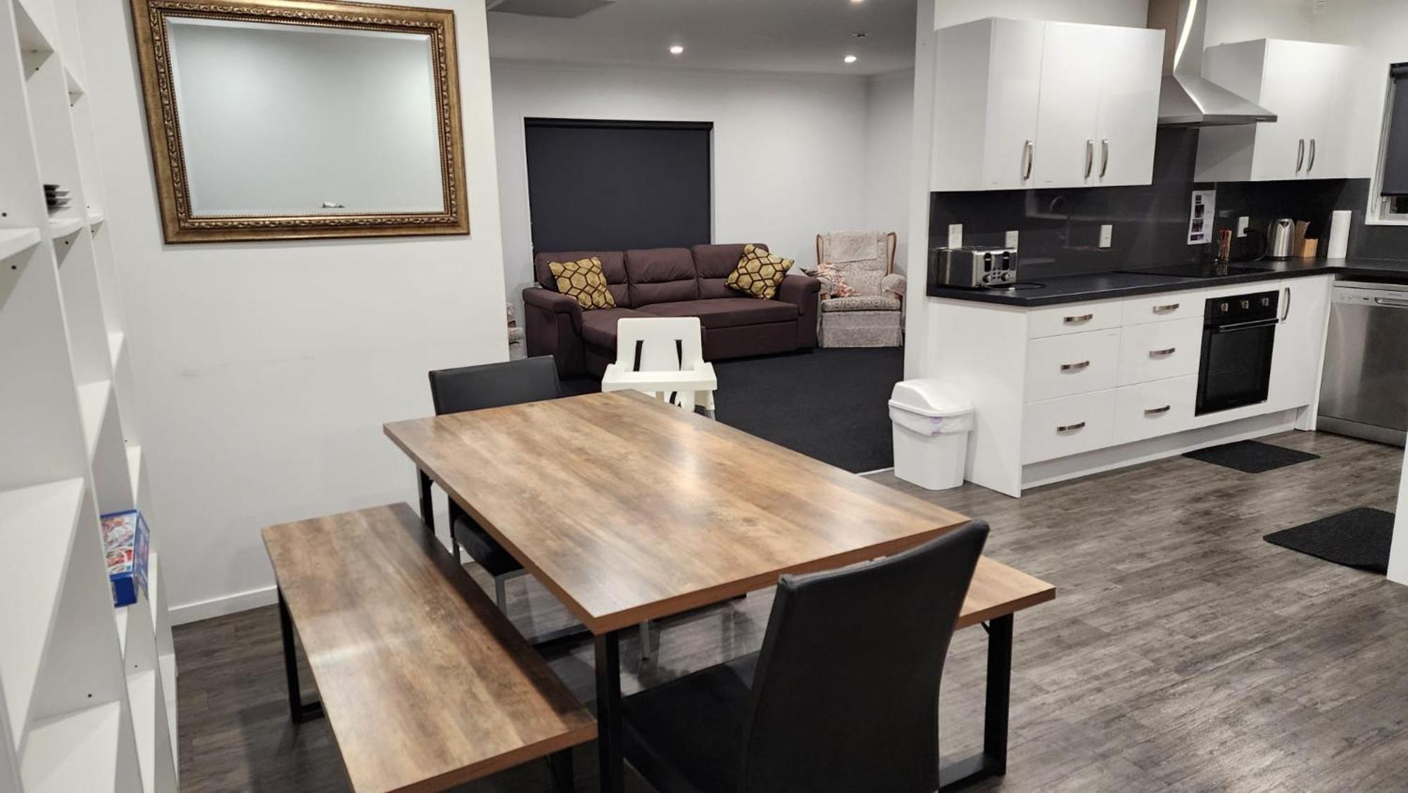 Oaktree Entire Holiday Home, Sleeps 8 To12 Rotorua Extérieur photo